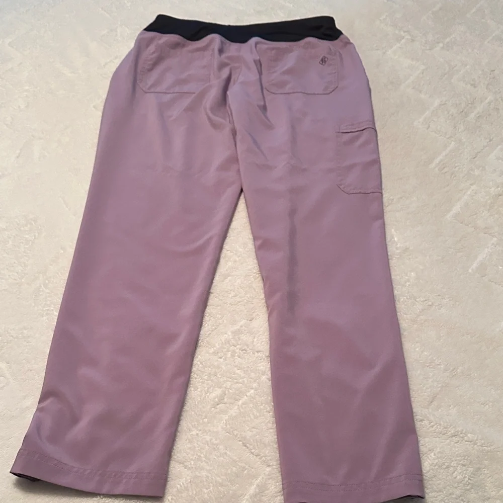 Easy Stretch Purple Scrub Set - Picture 3 of 4